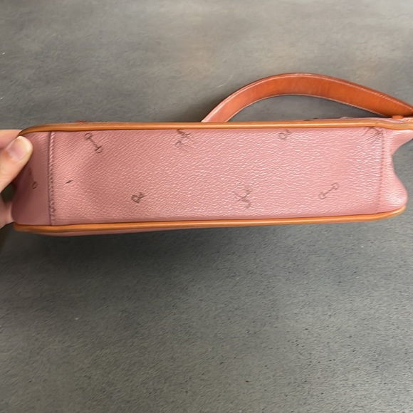 Petusco genuine leather made in Spain horse baguette bag - Picture 5 of 9